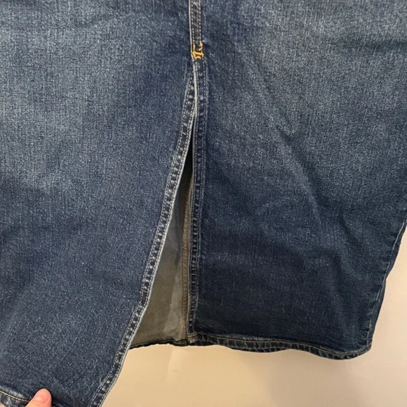 Denim Midi Pencil Skirt - Dark Blue - Picture 5 of 5